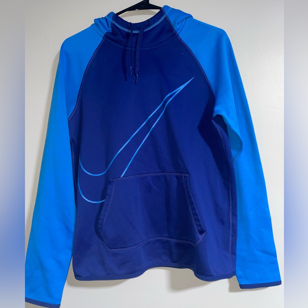 Nike Pullover Hoodie Dri-Fit Medium